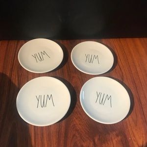 Rae Dunn plates